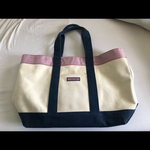 VineYard Vines Large Tote whale motto